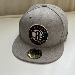 New Era Cap Brooklyn Gray Colorful Logo Men's Basketball